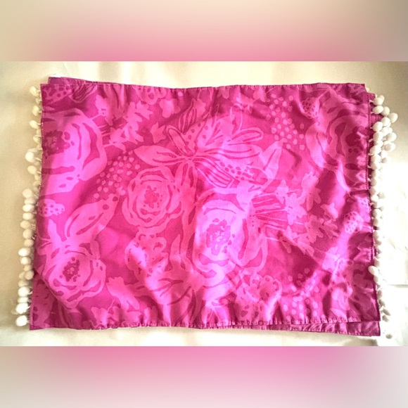 New 4 Piece,Pioneer Woman Celia Reversible Pom Pom Placemat Blue Pink - Picture 2 of 7